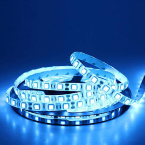 Strip alta luminosità a LED bianco luce fredda ice blue - 300 LED - 5 m
